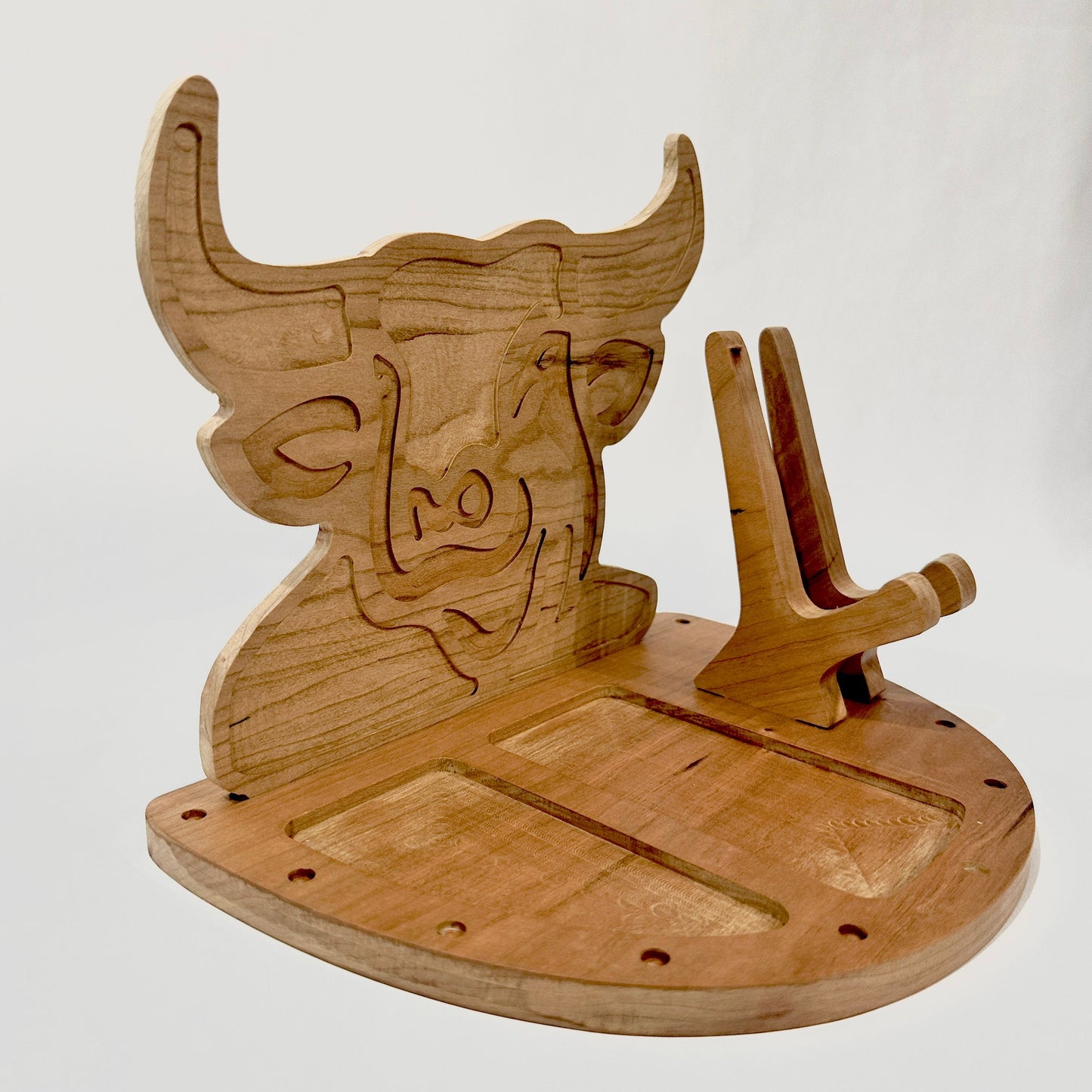New Look Art Bull Phone Holder Organizer Docking Station Custom Nightstand Dock Caddy Zodiac Animals Charging Station Accessories Stand